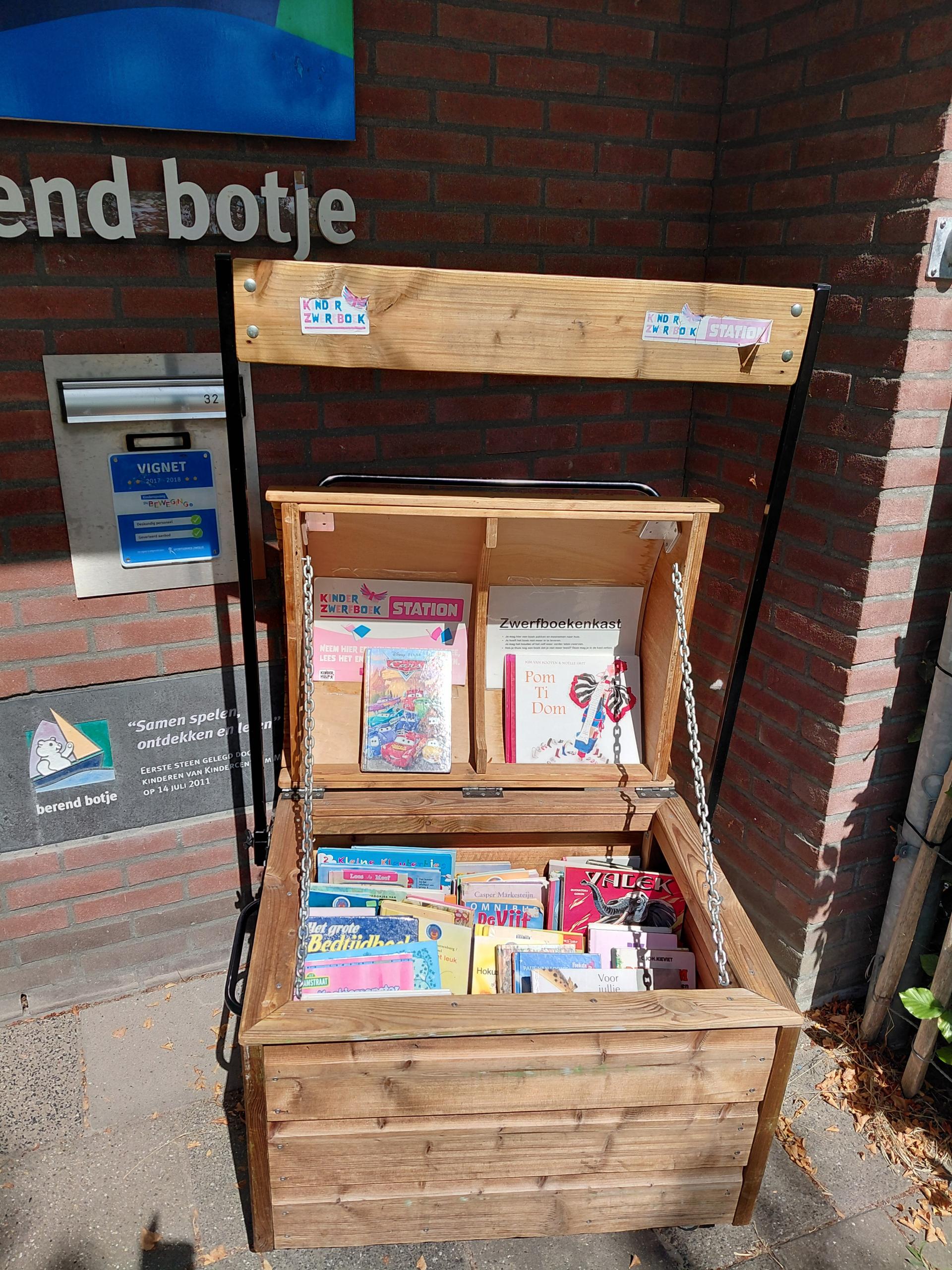 foto van zwerfboekenkast