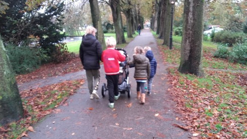 wandelen door het park