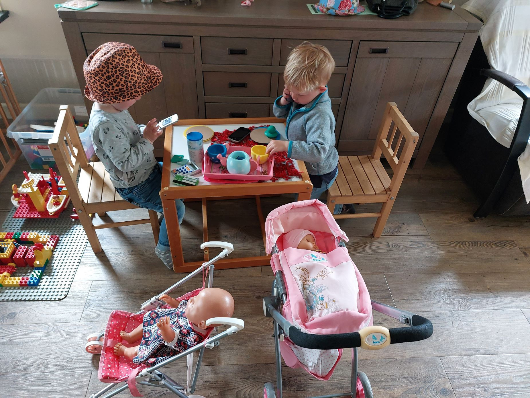 Kinderen spelen samen