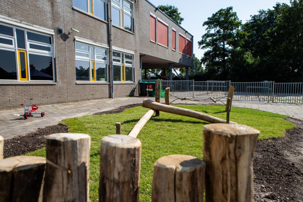 foto van de buitenruimte van locatie Don Bosco in Volendam
