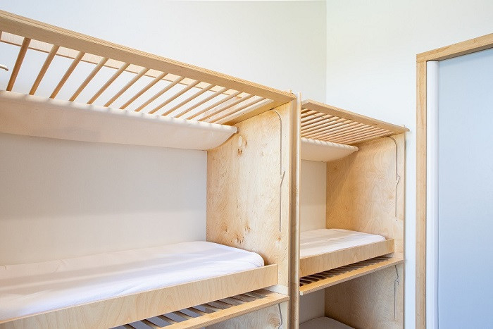 slaapkamer met babybedden